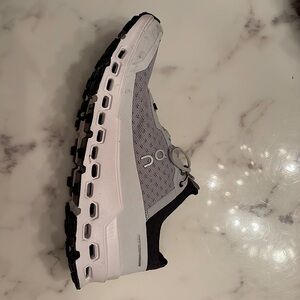 On Cloud Sneakers, Lightly worn, Grey/Dark Grey , Size 7.5